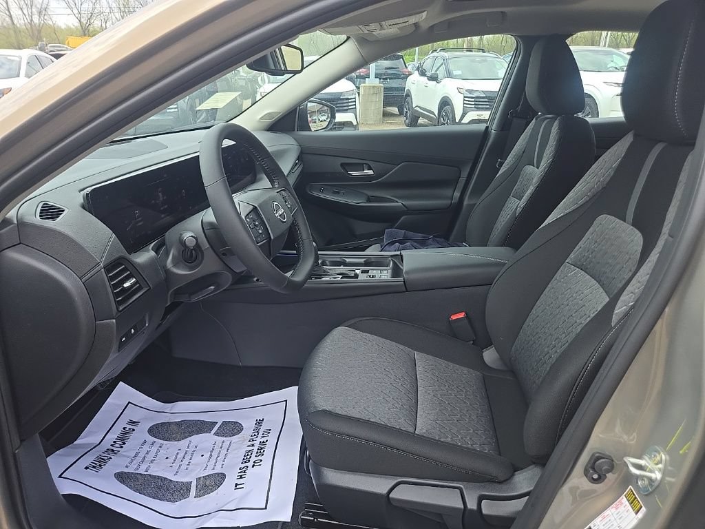 New 2026 Nissan Sentra SV w/ SV Convenience Package FWD image 9