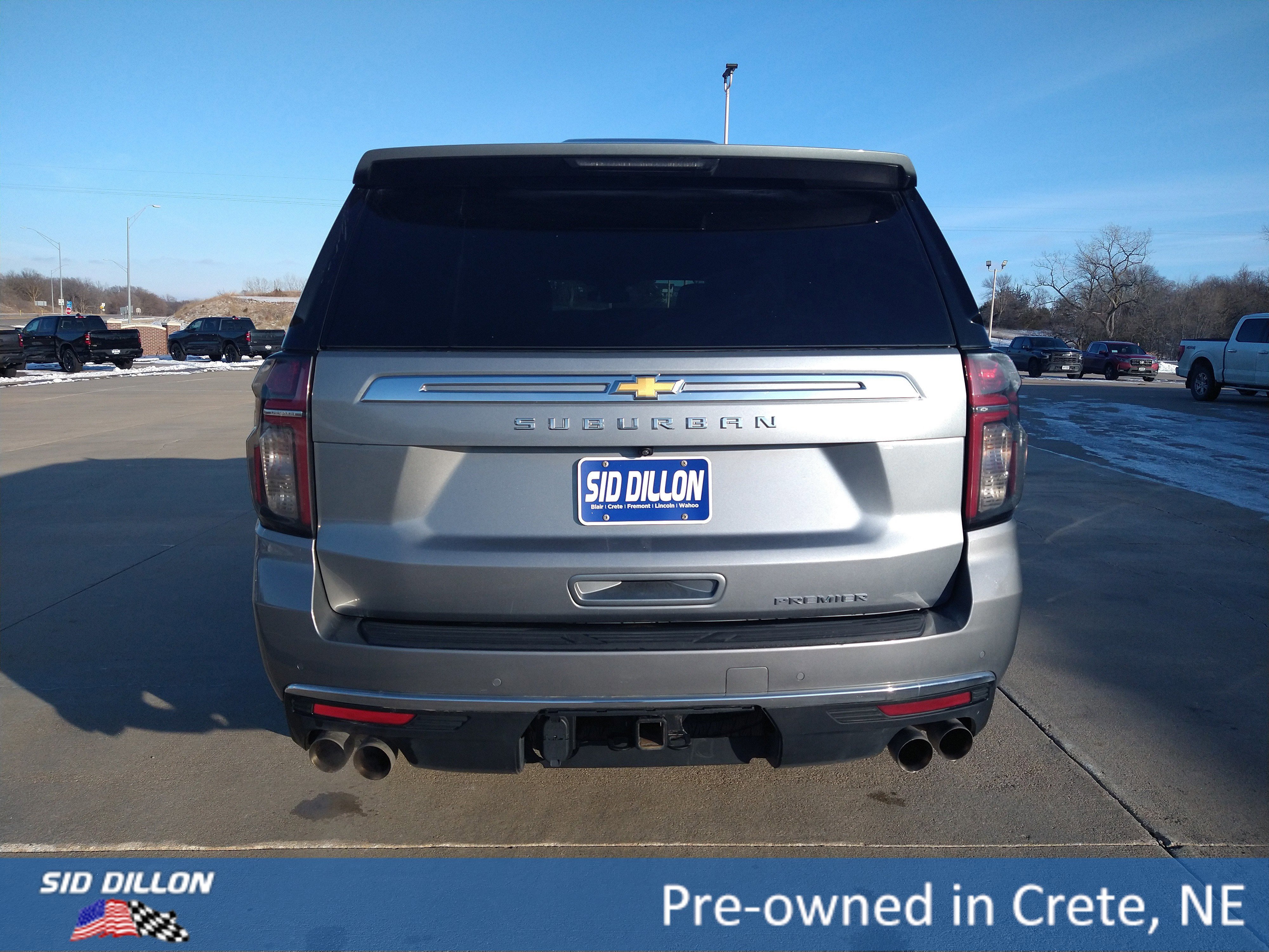 Used 2023 Chevrolet Suburban Premier image 19