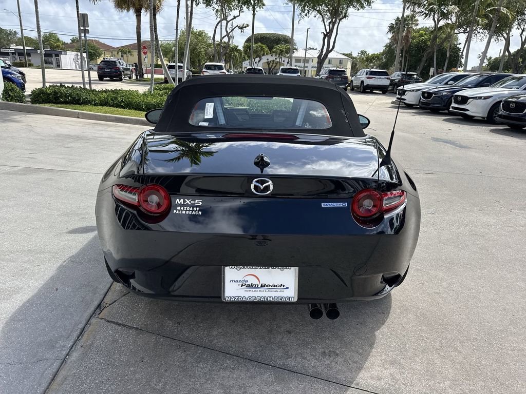 New 2026 MAZDA MX-5 Miata Grand Touring image 2