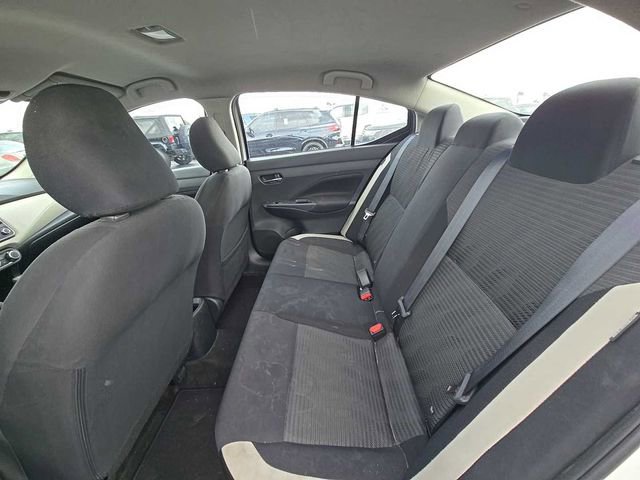 Used 2022 Nissan Versa SV FWD image 14