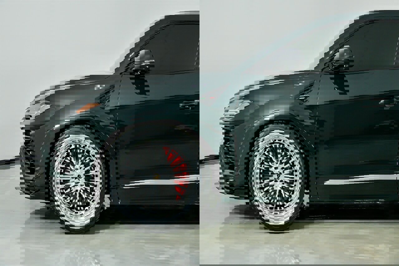 Used 2019 Lamborghini Urus image 7