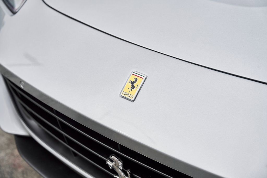 Used 2020 Ferrari GTC4Lusso T RWD image 6