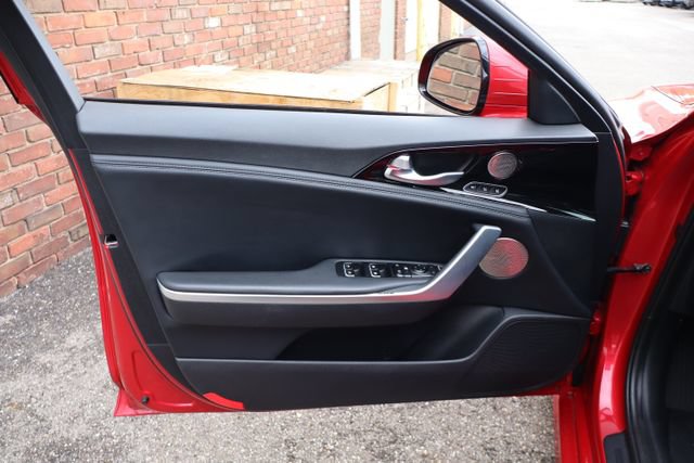 Used 2019 Kia Stinger Premium AWD/4WD image 8
