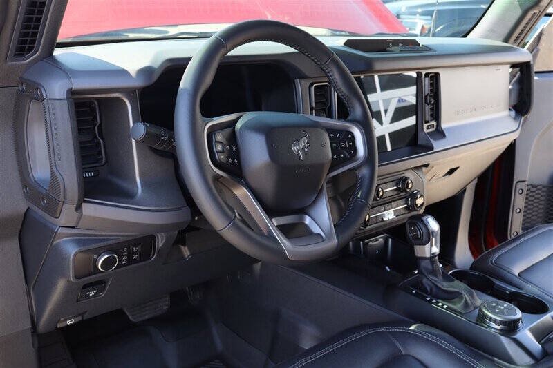 Used 2025 Ford Bronco Big Bend AWD/4WD image 16
