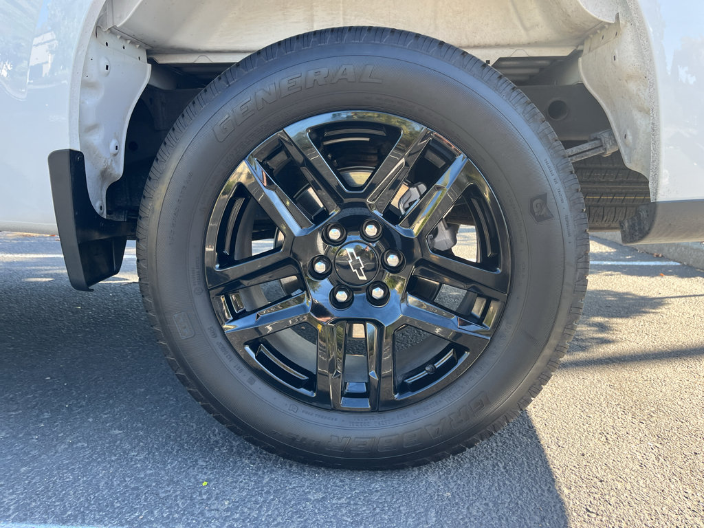 Used 2026 Chevrolet Silverado 1500 Custom AWD/4WD image 16