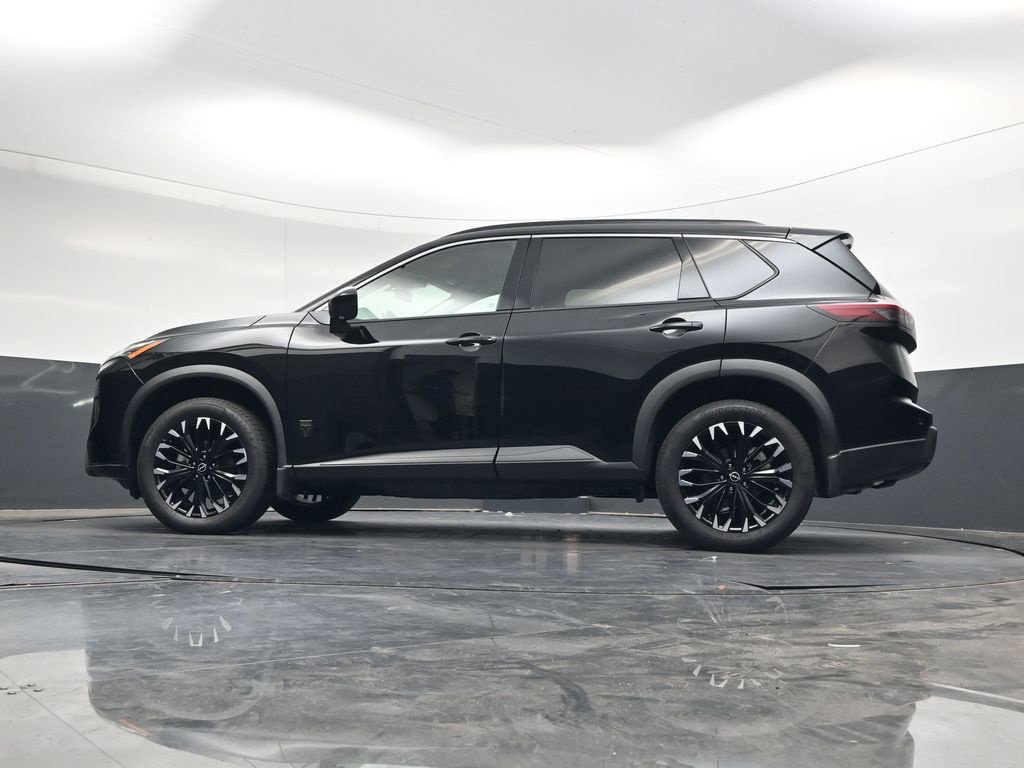 Certified 2026 Nissan Rogue Dark Armor FWD image 33