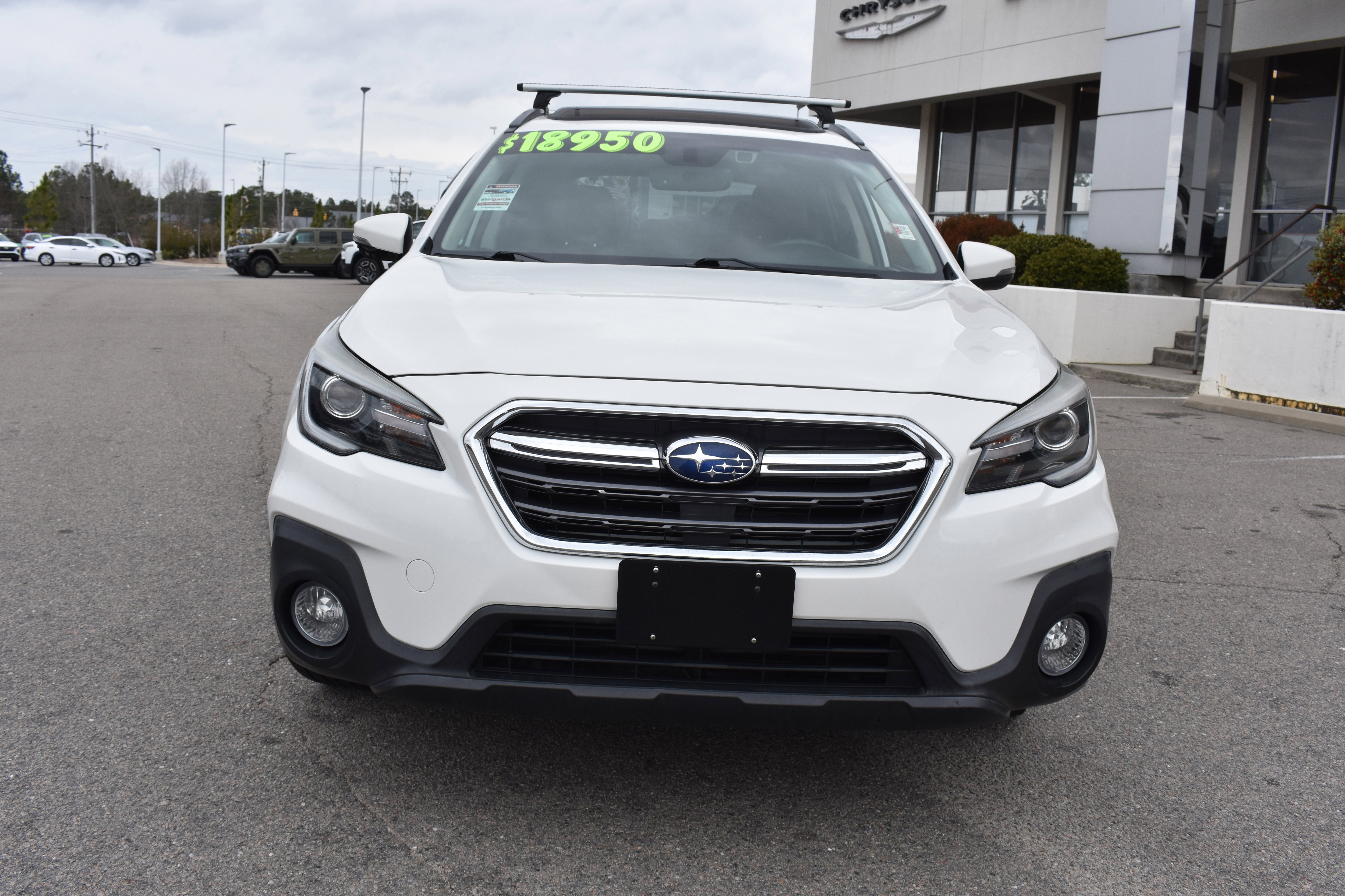 Used 2018 Subaru Outback 2.5i Touring w/ Popular Package #3 image 4
