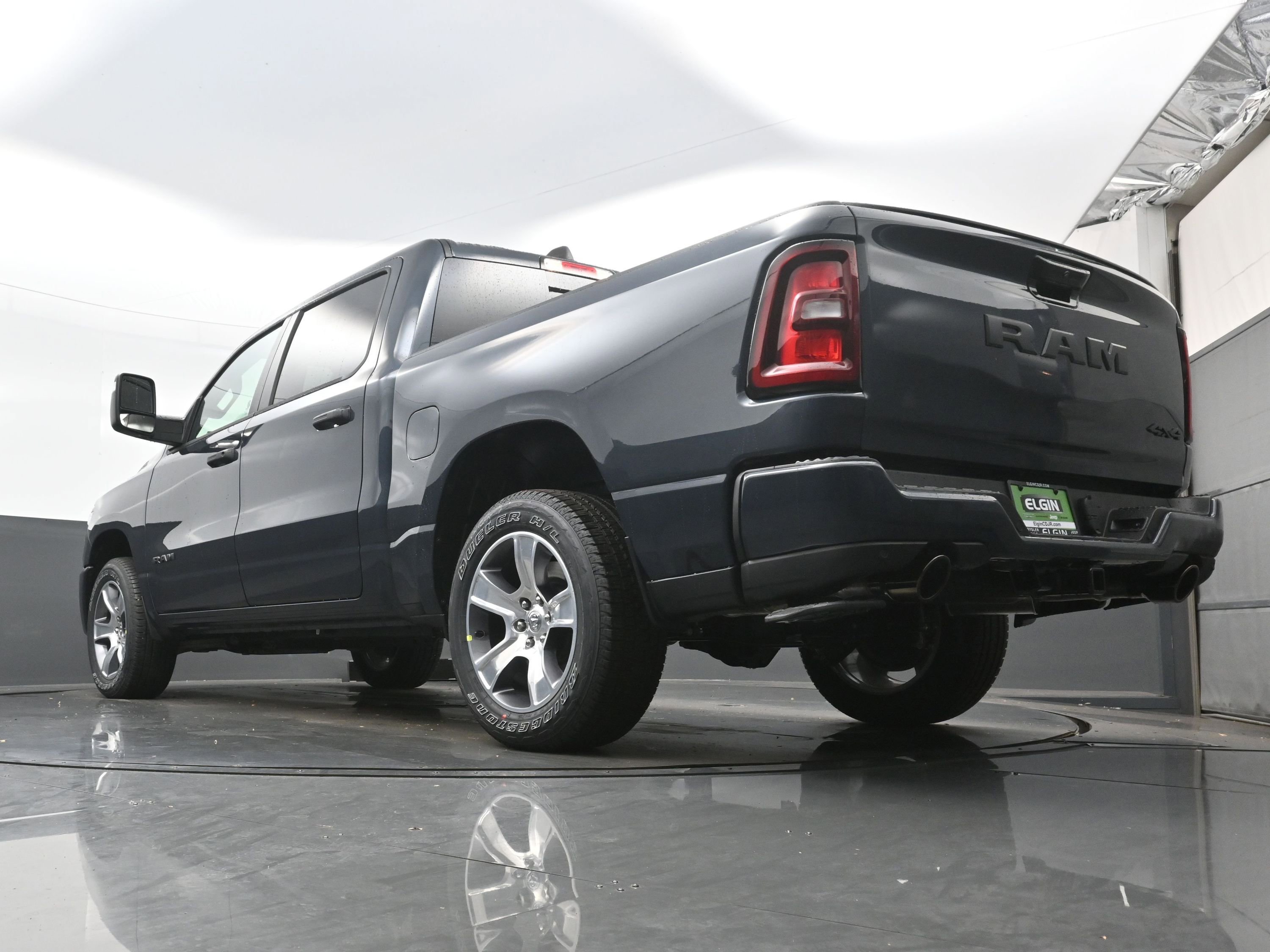 New 2026 RAM 1500 Express AWD/4WD image 13