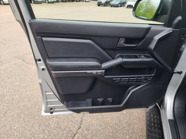 Certified 2025 Toyota 4Runner TRD Off-Road AWD/4WD image 18