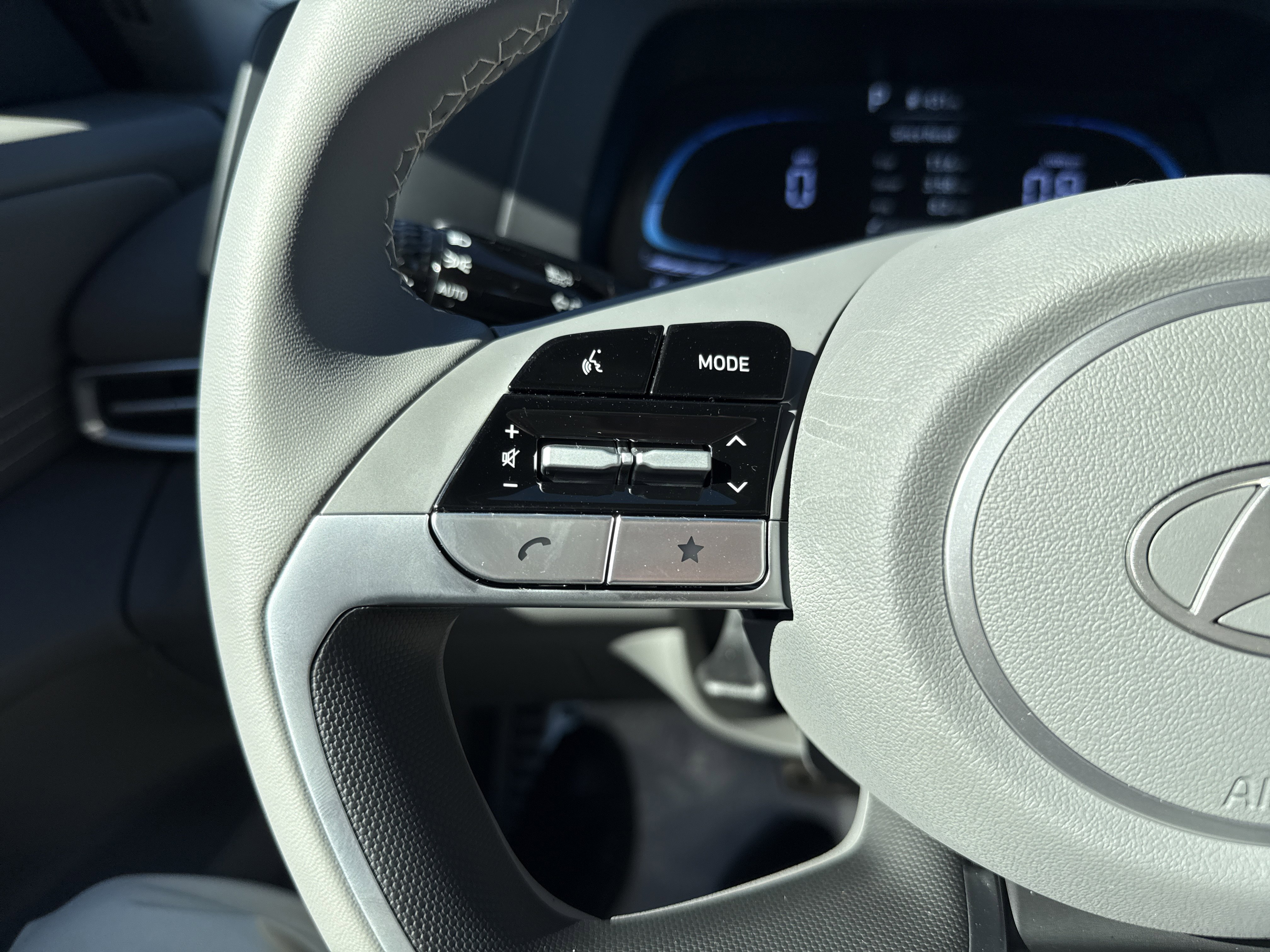 New 2026 Hyundai Elantra Sport image 18