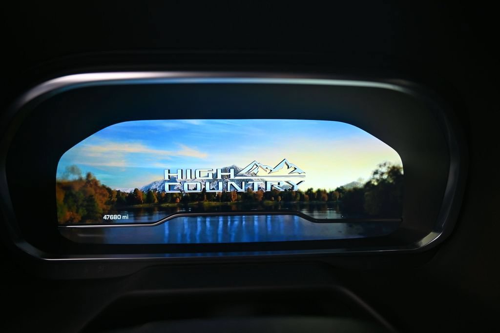 Used 2023 Chevrolet Tahoe High Country RWD image 11