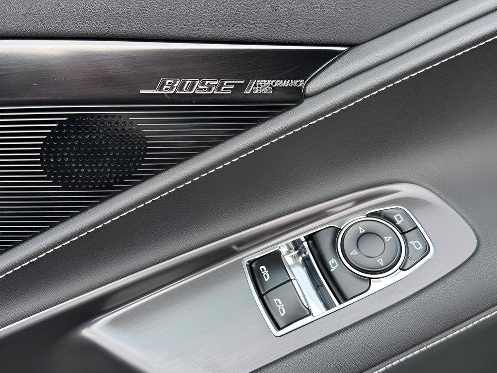 Used 2024 Chevrolet Corvette Stingray Preferred Cpe w/ Stealth Interior Trim Package image 23