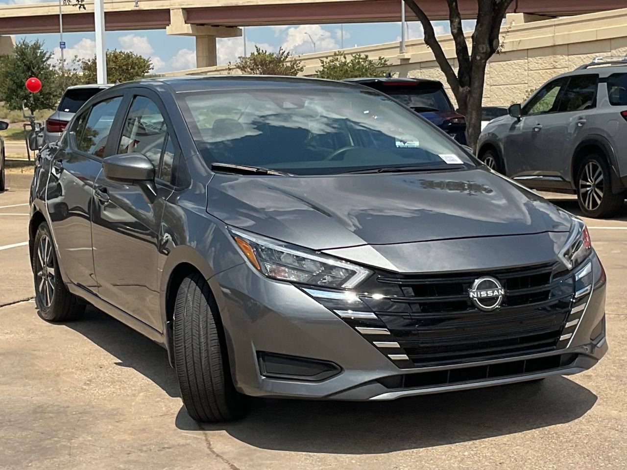 Used 2025 Nissan Versa SV w/ Trunk Package FWD image 3