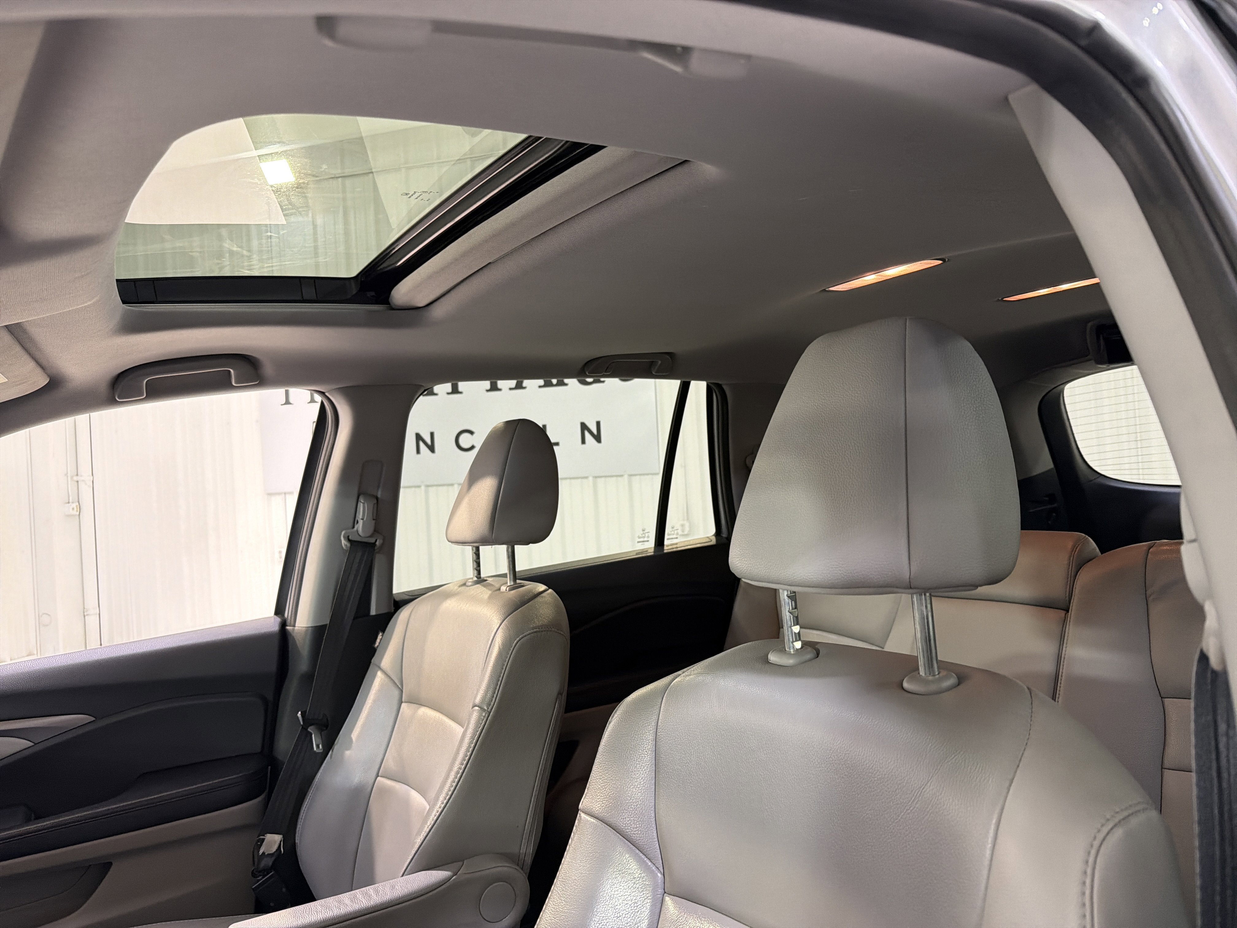 Used 2016 Honda Pilot EX-L image 10