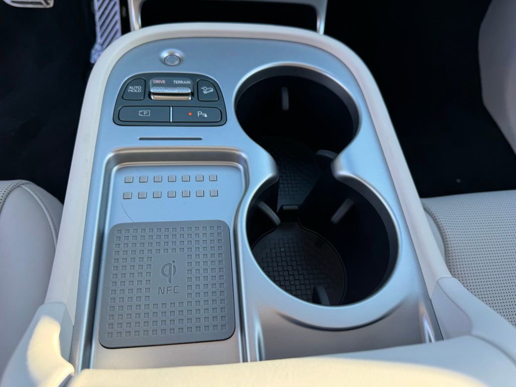 New 2026 Hyundai Ioniq 9 Calligraphy image 25