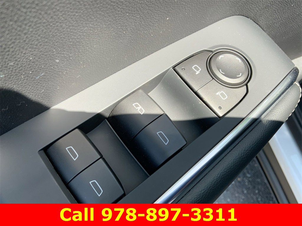 New 2025 GMC Acadia Elevation image 23