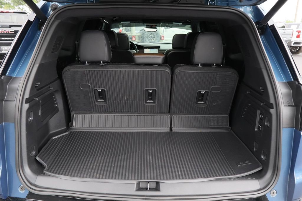 Certified 2026 GMC Acadia Denali Ultimate w/ LPO, Floor Liner Package image 28