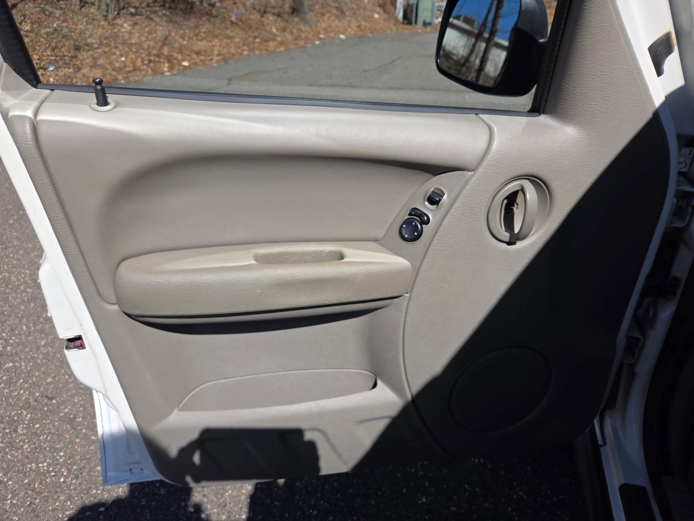 Used 2007 Jeep Liberty Sport w/ Off Road Group image 10