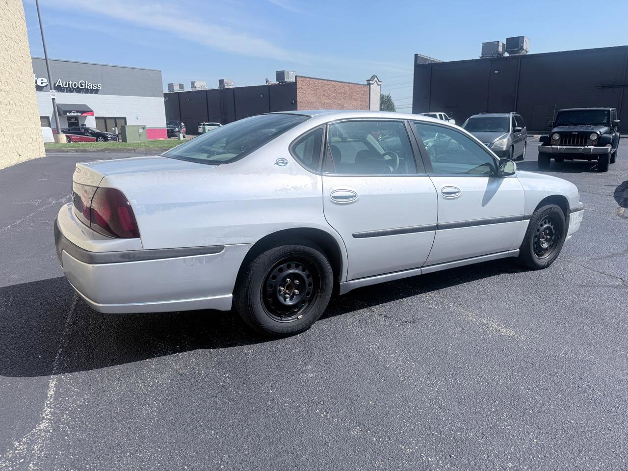 Used 2004 Chevrolet Impala w/ Preferred Equipment Group image 5