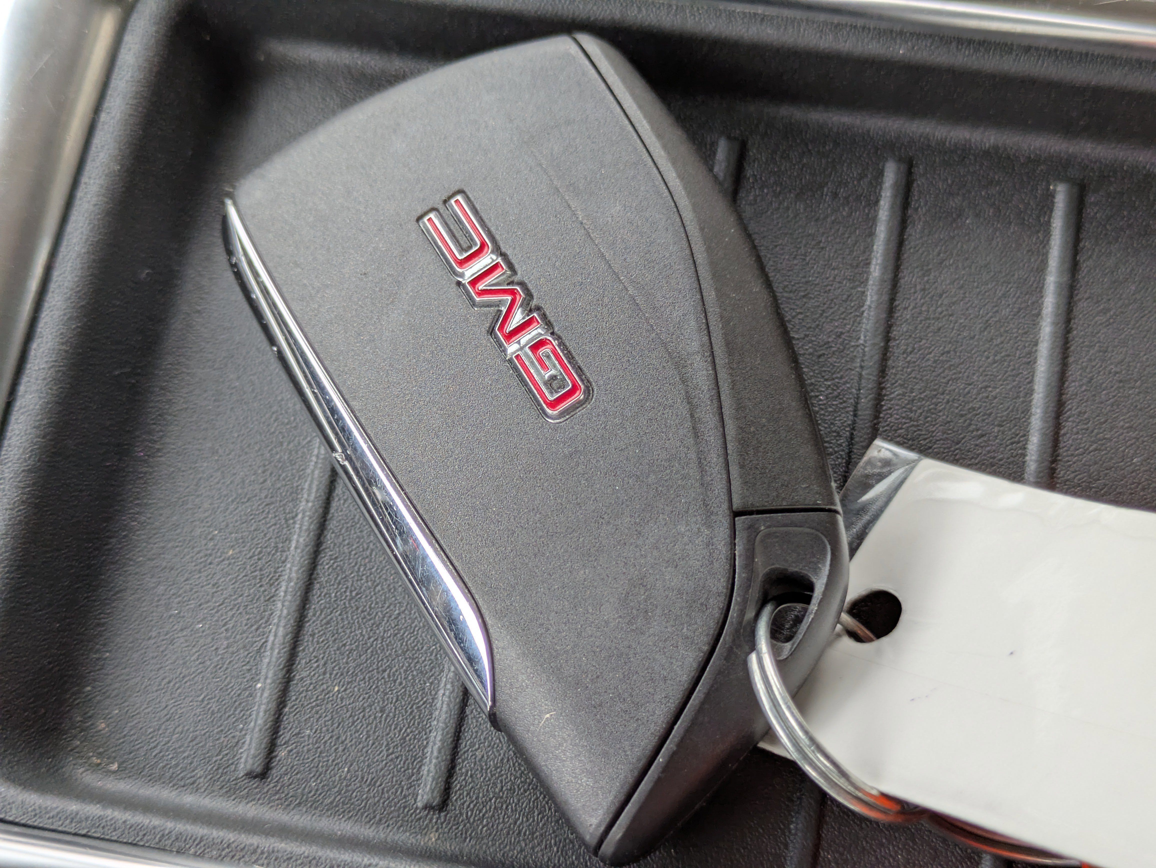 Used 2024 GMC Yukon Denali w/ LPO, Floor Liner Package image 25