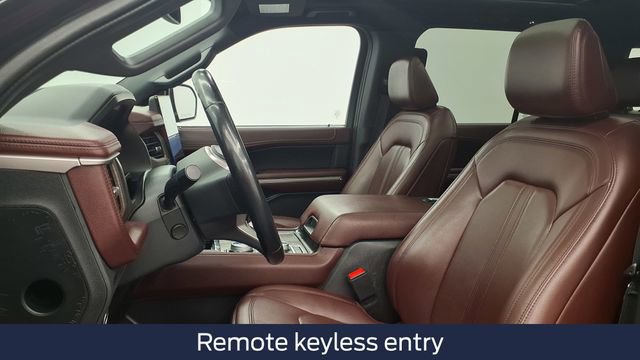Used 2022 Ford Expedition Max Limited image 19