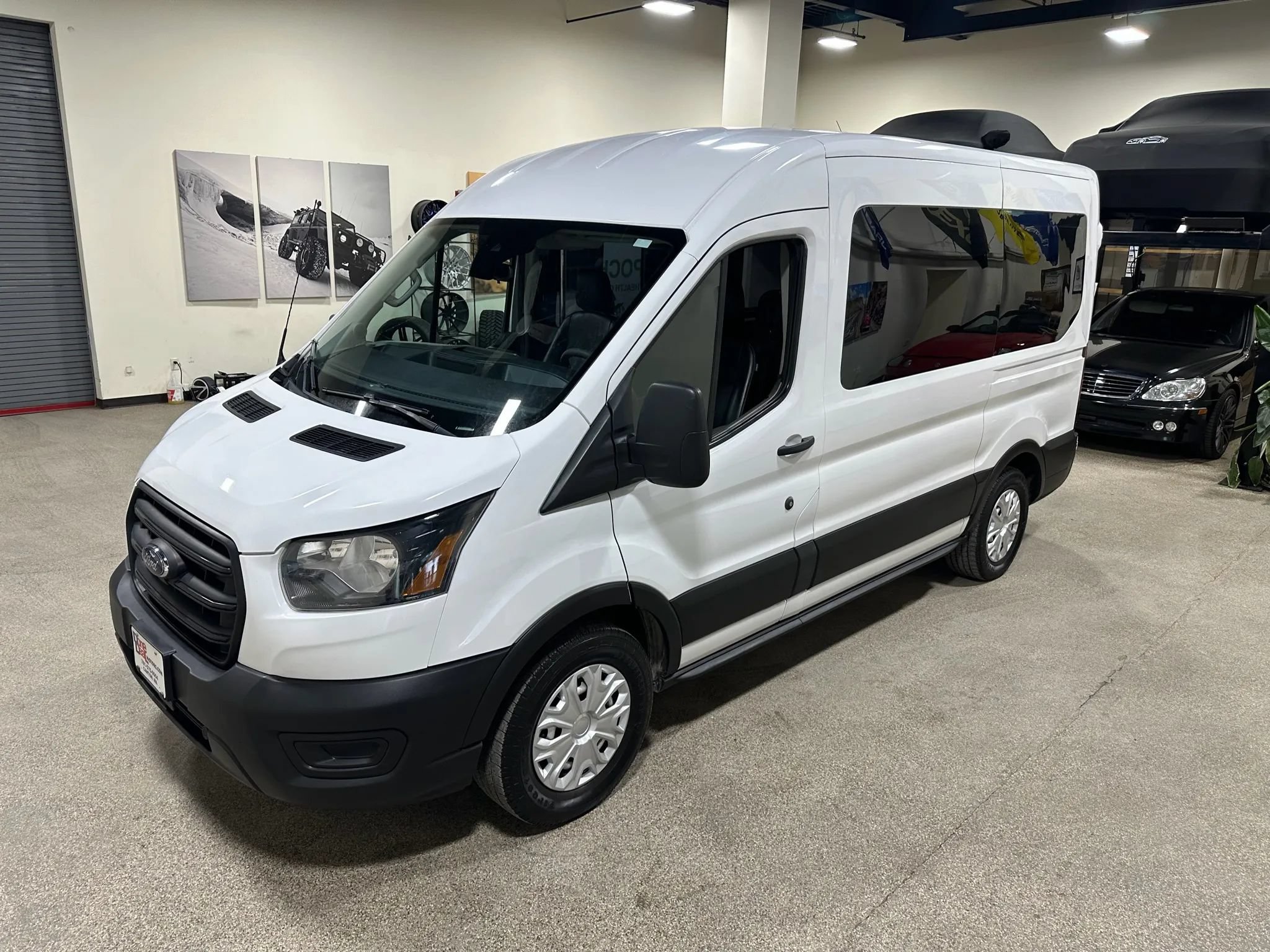 Used 2020 Ford Transit 150 Medium Roof RWD image 4
