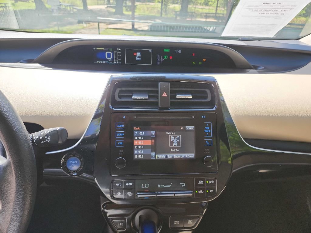 Used 2017 Toyota Prius Two w/ Prius Two Safety Plus Package FWD image 16
