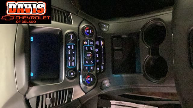 Used 2018 Chevrolet Suburban LT AWD/4WD image 18