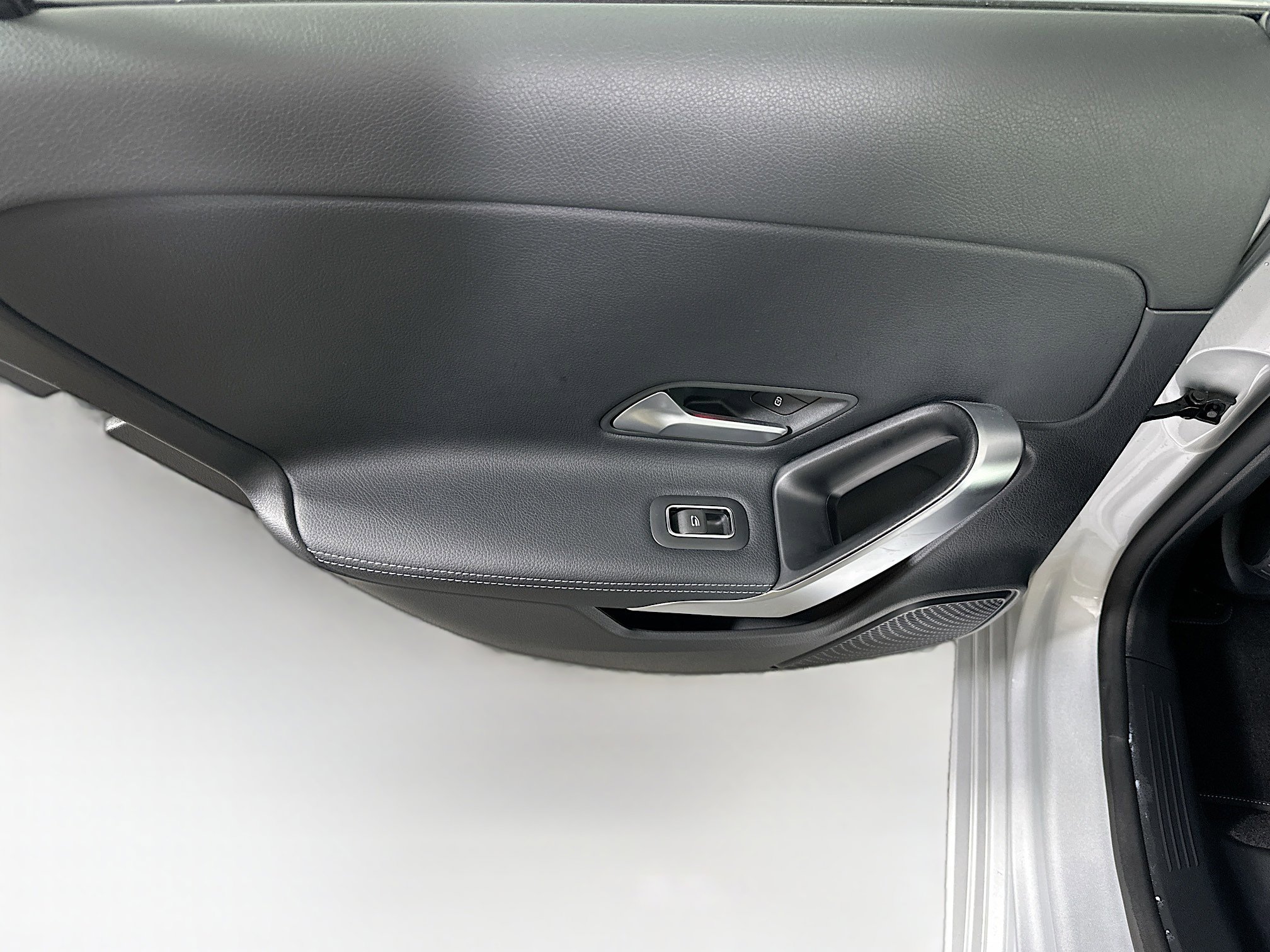 Used 2022 Mercedes-Benz A 220 4MATIC image 26