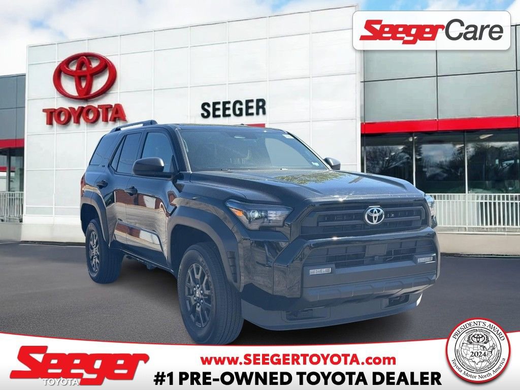 Used 2025 Toyota 4Runner SR5 AWD/4WD image 1