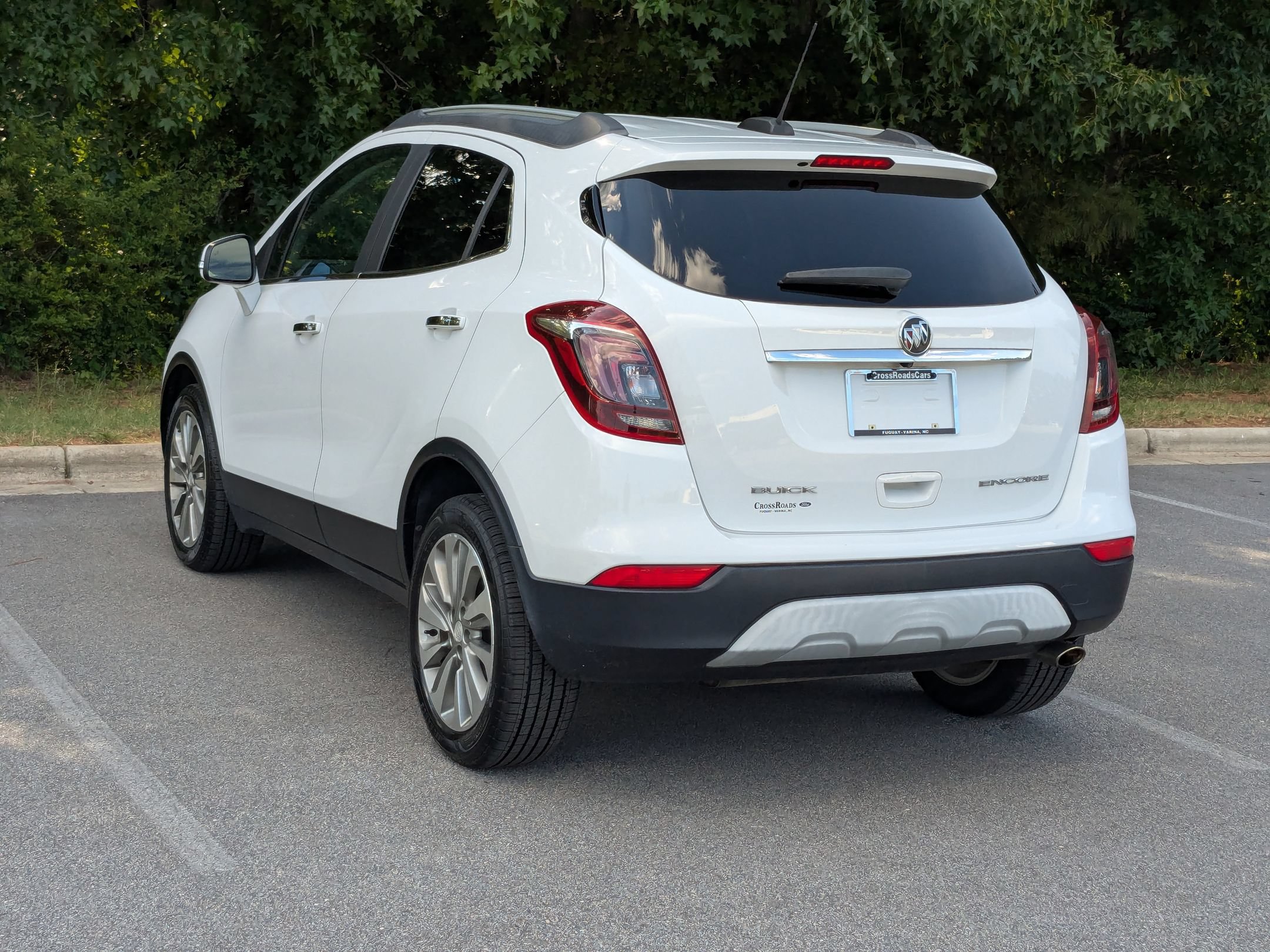 Used 2017 Buick Encore Preferred FWD image 5