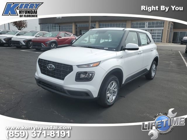 New 2026 Hyundai Venue SE image 2