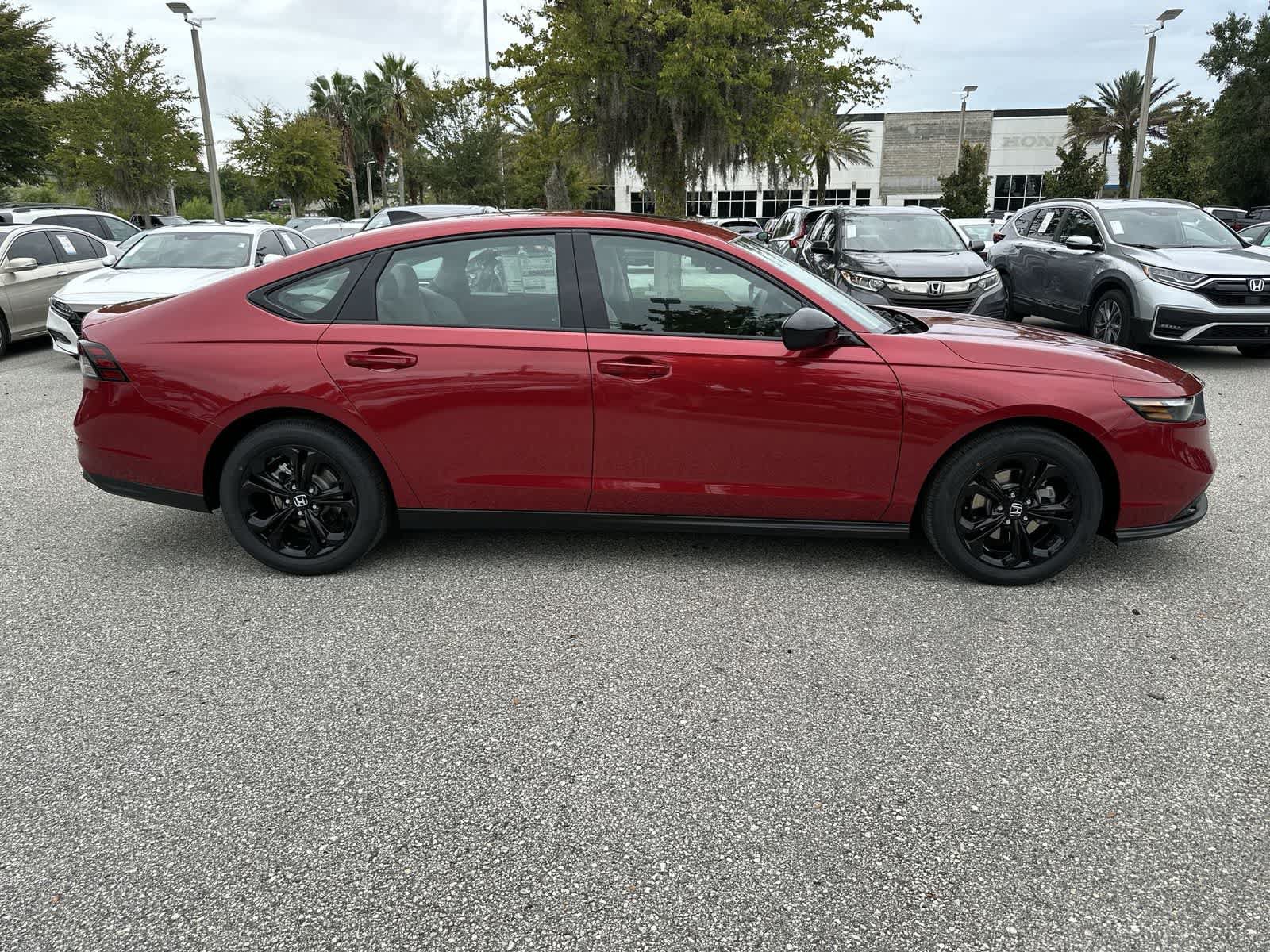 Used 2025 Honda Accord SE image 7