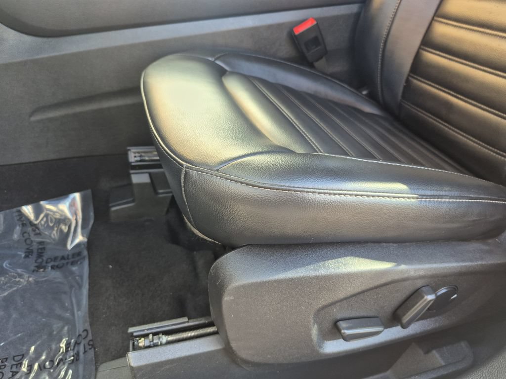 Used 2023 Ford Edge SEL AWD/4WD image 12