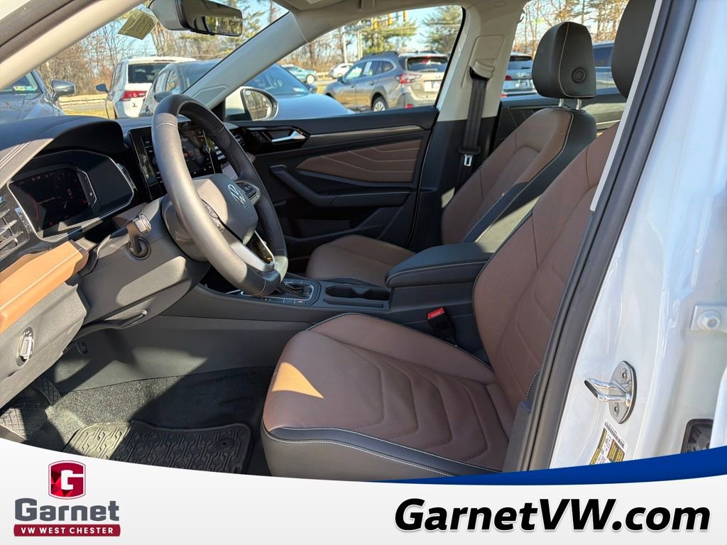 Used 2025 Volkswagen Jetta SEL image 10
