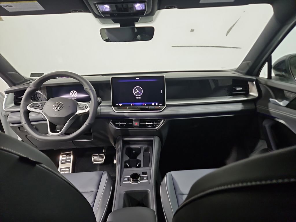 New 2026 Volkswagen Tiguan SE R-Line image 12