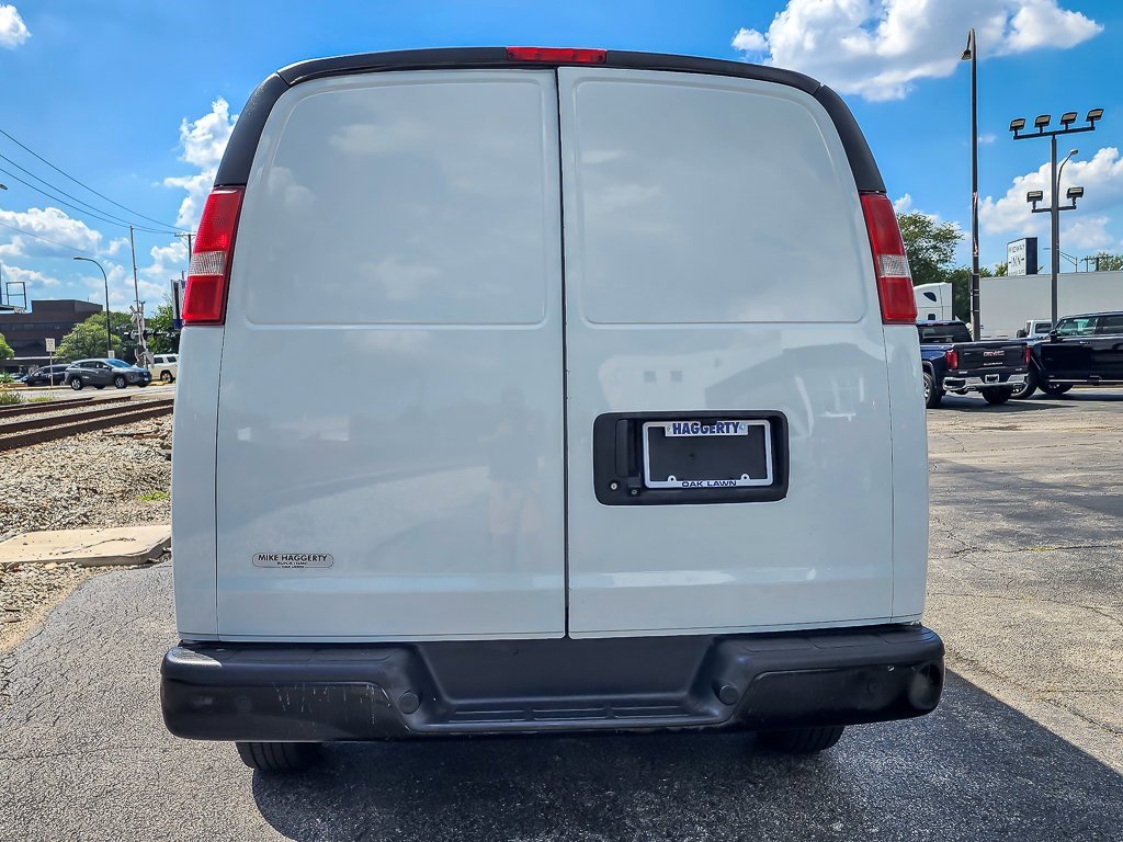 Certified 2018 Chevrolet Express 2500 w/ Driver Convenience Package image 5