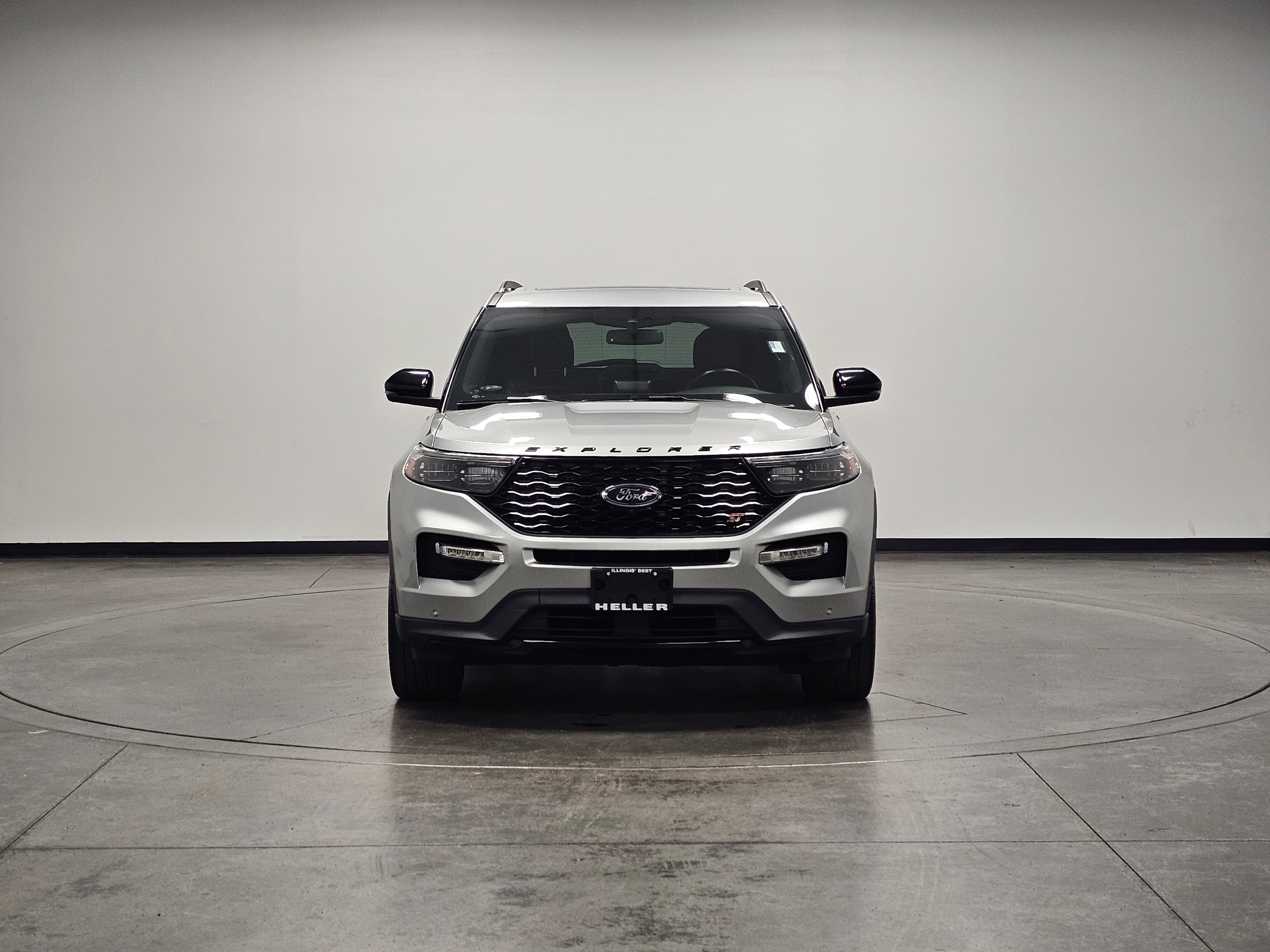 Used 2022 Ford Explorer ST w/ Equipment Group 401A image 3