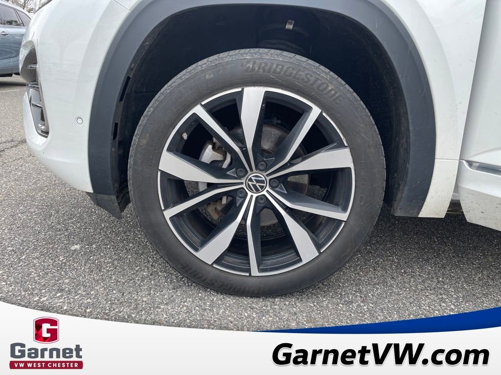 Used 2024 Volkswagen Atlas SEL Premium R-Line image 12