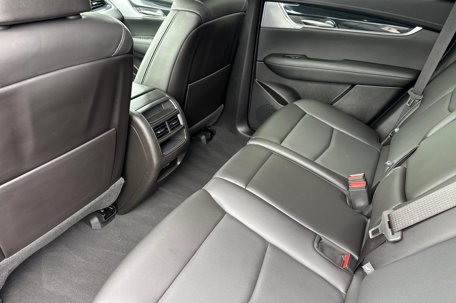 Used 2024 Cadillac XT5 Premium Luxury FWD image 29