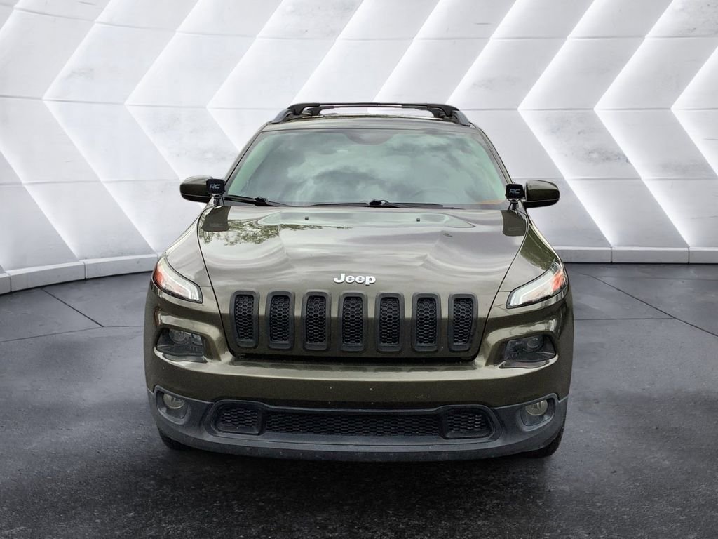 Used 2015 Jeep Cherokee Latitude w/ Cold Weather Group AWD/4WD image 2