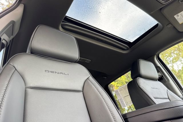New 2026 GMC Sierra 3500 Denali w/ Denali Reserve Package image 18