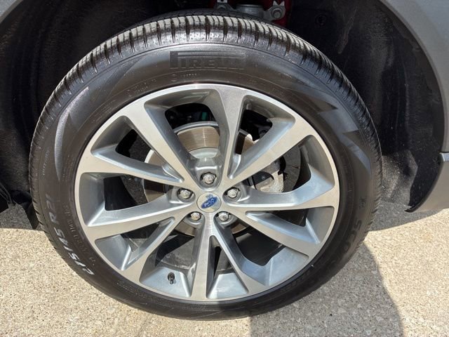 Used 2025 Ford Explorer Platinum w/ Ultimate Package image 15