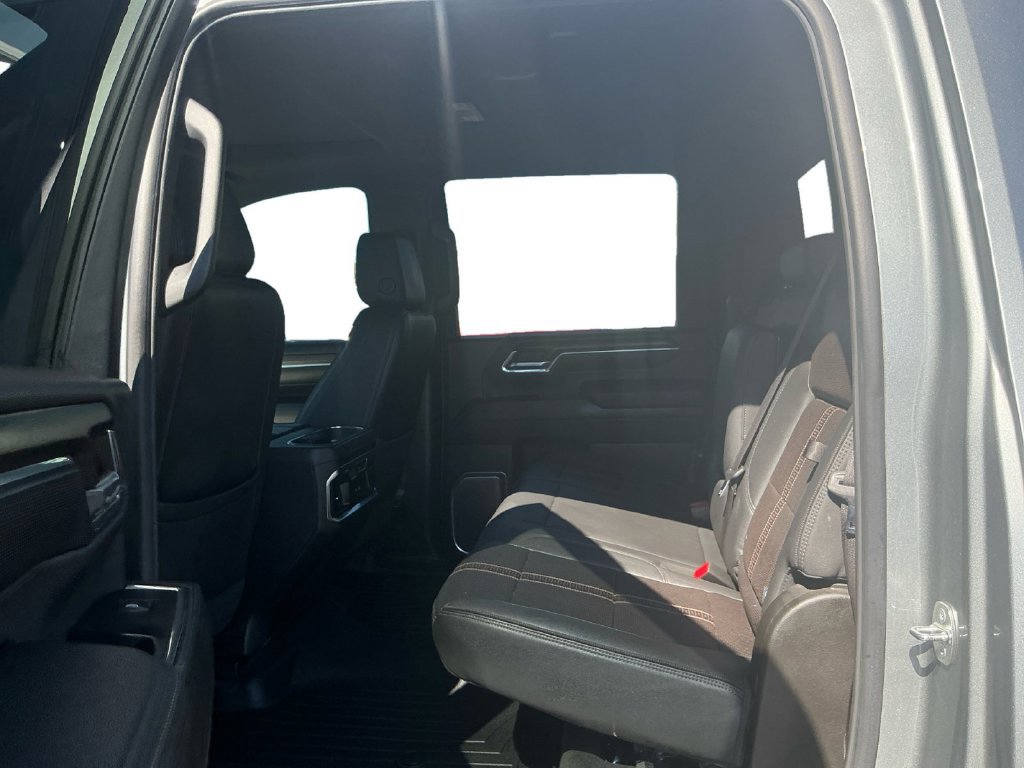 Used 2024 Chevrolet Silverado 2500 High Country w/ High Country Premium Package AWD/4WD image 21