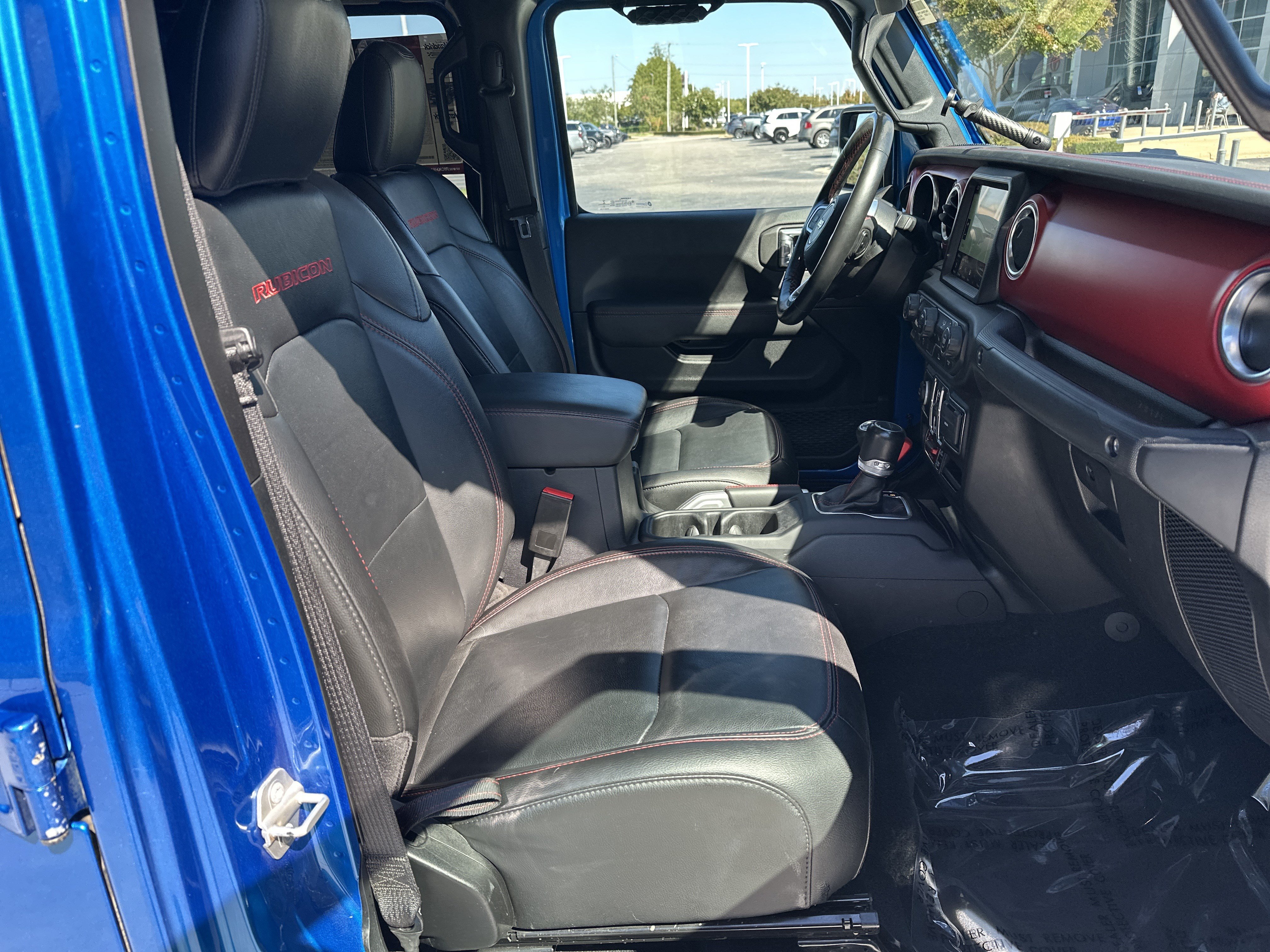 Used 2022 Jeep Gladiator Rubicon w/ LED Lighting Group AWD/4WD image 33