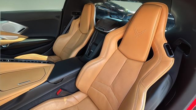 Used 2021 Chevrolet Corvette Stingray Preferred Cpe w/ Z51 Performance Package RWD image 19