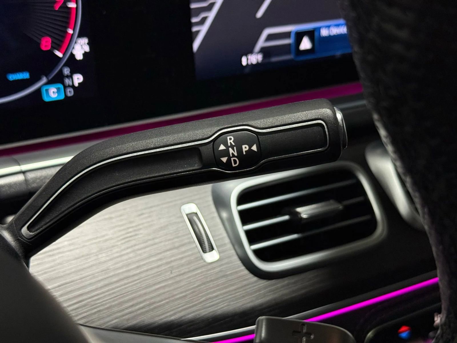 Used 2024 Mercedes-Benz GLS 450 4MATIC image 27