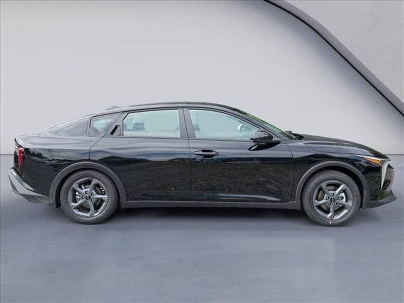 New 2026 Kia K4 FWD image 6