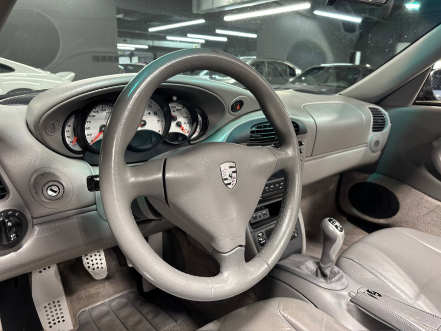 Used 2000 Porsche 911 Cabriolet image 8