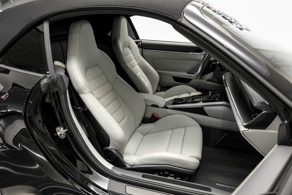 Used 2024 Porsche 911 Turbo AWD/4WD image 45